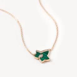 Malachite Simple Leaf Necklace -Lola Rose Jewellery Shop MalachiteSimpleLeafNecklace2 1